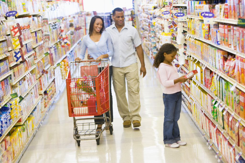 family grocery shopping r/t ways to save money